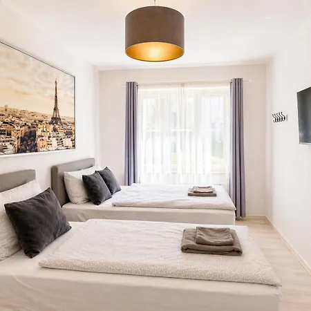 Cosy With Kitchen&netflix In Neustadt Drážďany