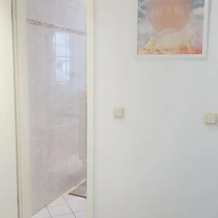 Apartment Cosy With Kitchen&netflix In Neustadt