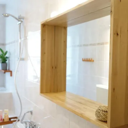 Apartment Cosy With Kitchen&netflix In Neustadt *