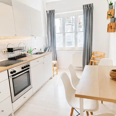 アパート Cosy With Kitchen&netflix In Neustadt *