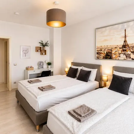 Cosy With Kitchen&netflix In Neustadt