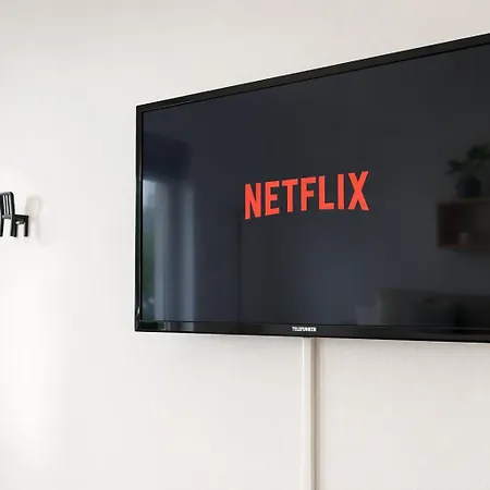 アパート Cosy With Kitchen&netflix In Neustadt *